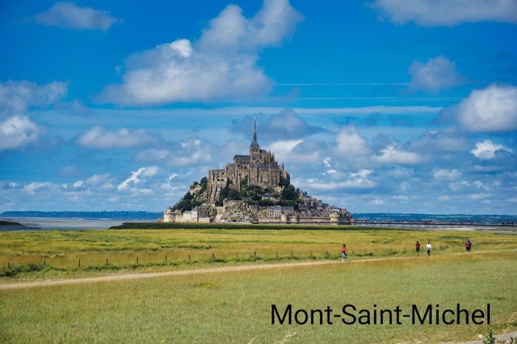 Maison Proche Du Mont Saint Michel Pontorson Exterior foto